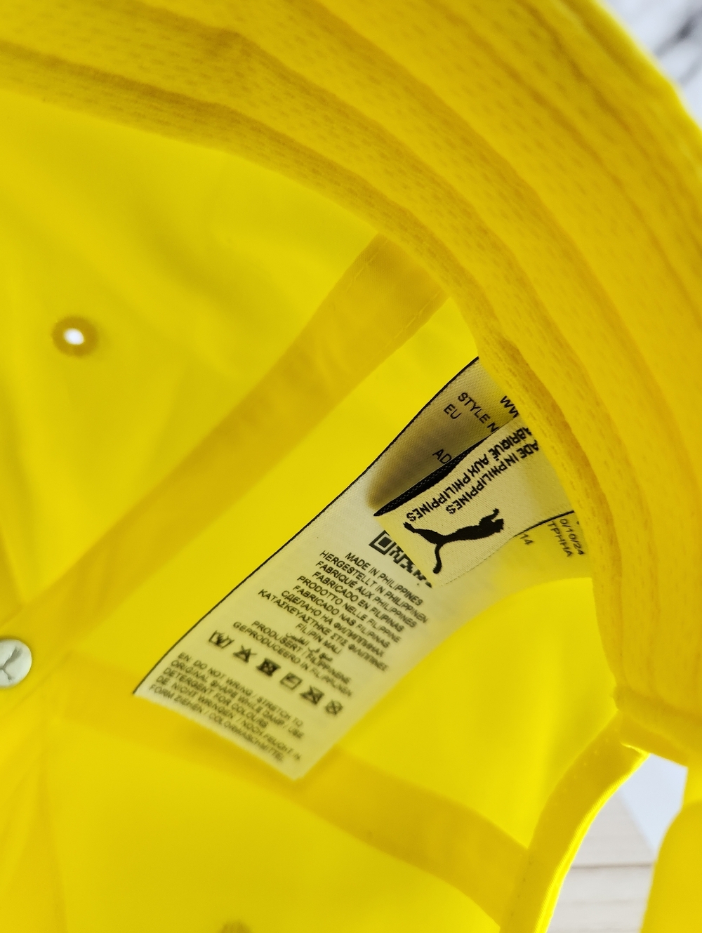 Ferrari & Puma Yellow Baseball Cap. Adjustable Hat - Picture 7 of 8